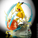 Pokemon Pikachu Deluxe Figur Light FX 33cm